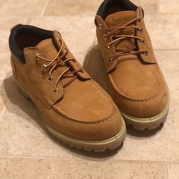 Low cut Timberland Boots - Picture 2 of 3